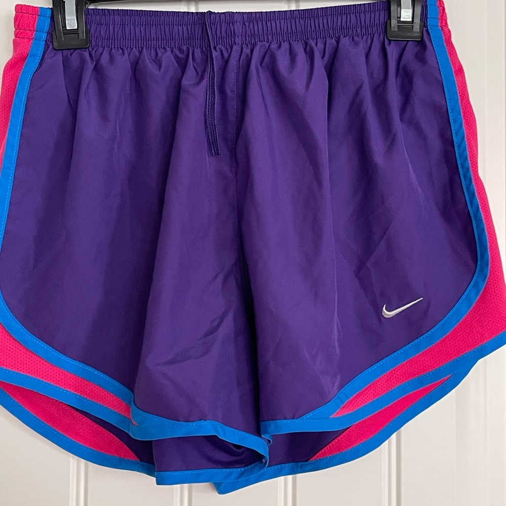 Nike women’s shorts